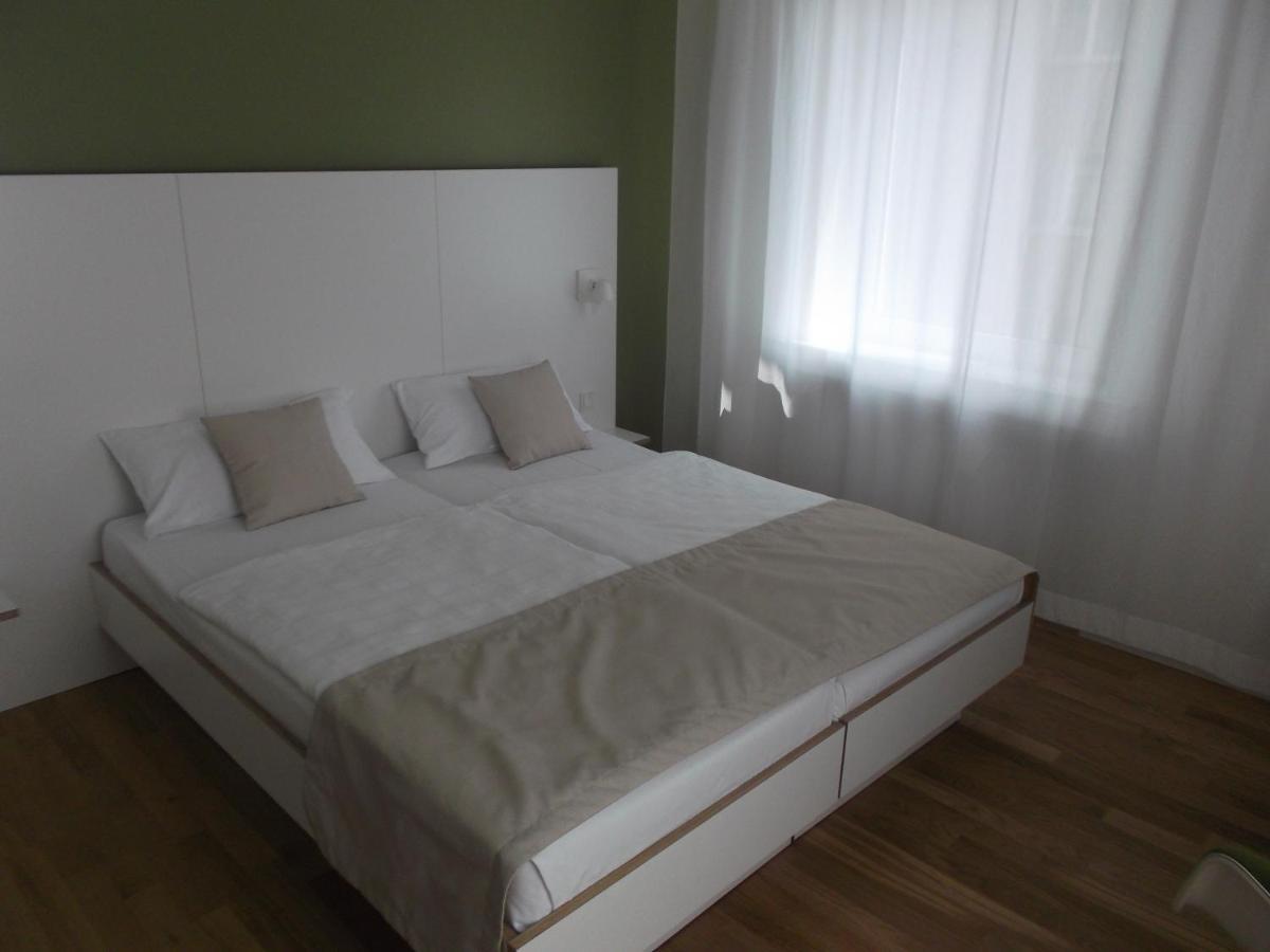 Art Hotel Ufer Дюссельдорф Номер фото